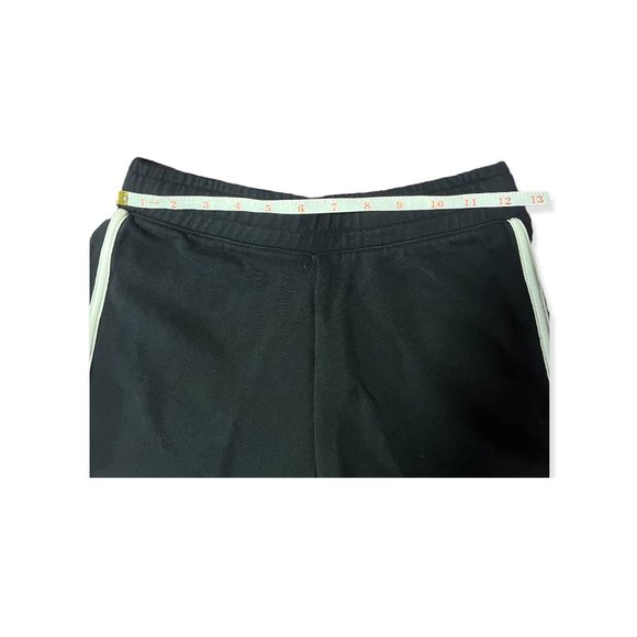 ๐ธ REEBOK CLASSIC RUNNING SHORTS BLACK/WHITE ๐ธ - Picture 4 of 6
